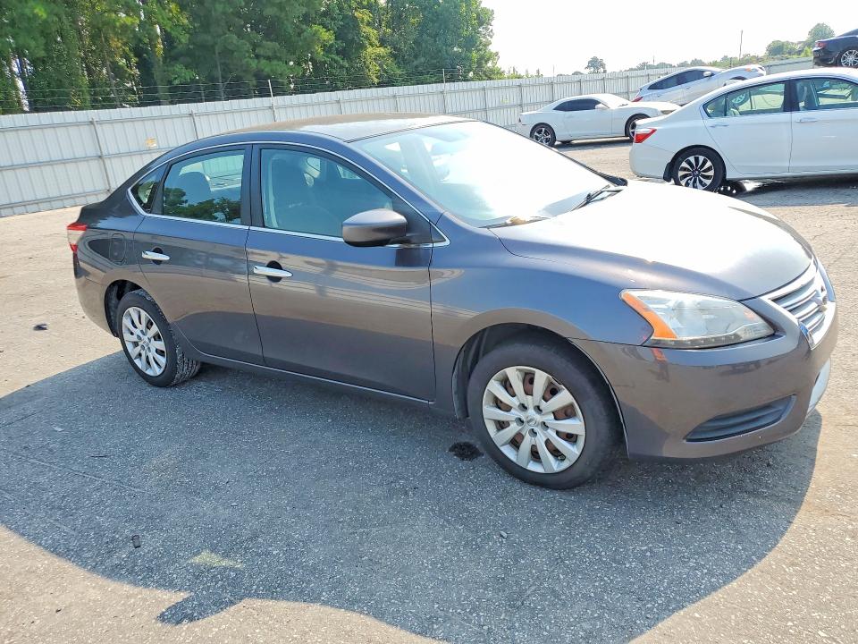 Photo 4 from auction – 2015 NISSAN SENTRA with VIN 3N1AB7AP4FY367004