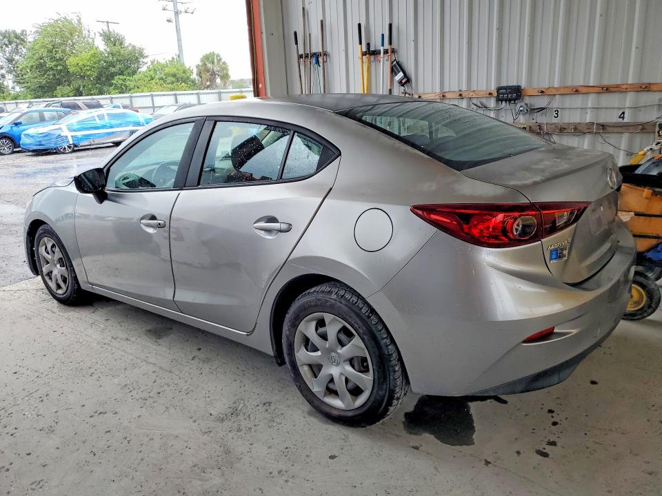 Foto 2 de la subasta – 2015 MAZDA 3 con VIN JM1BM1T7XF1233642