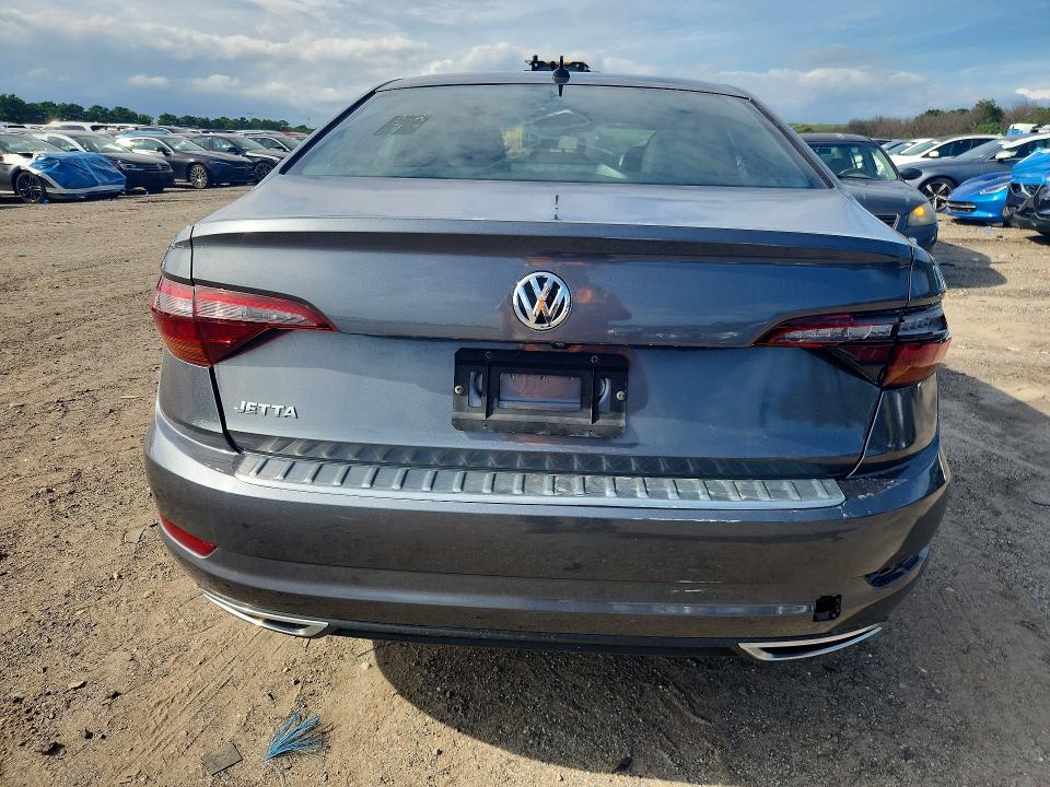 Photo 6 from auction – 2019 VOLKSWAGEN JETTA with VIN 3VWCB7BU8KM192507