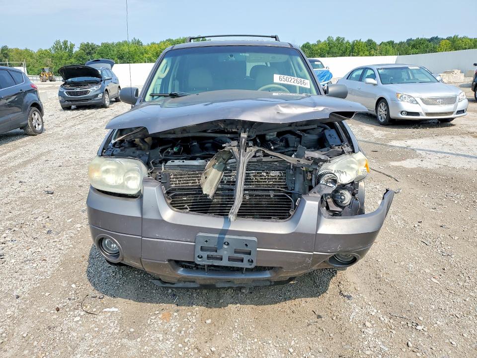 Photo 5 from auction – 2006 FORD ESCAPE with VIN 1FMCU041X6KD54671
