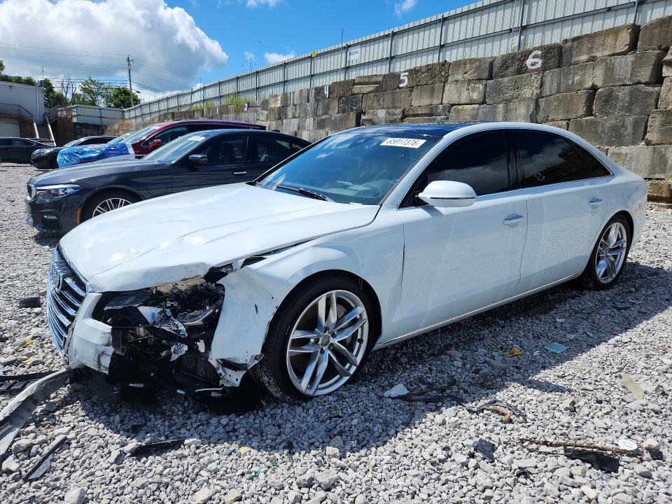 AUDI A8 2015 con VIN WAU32AFD1FN005871 - Foto de la subasta