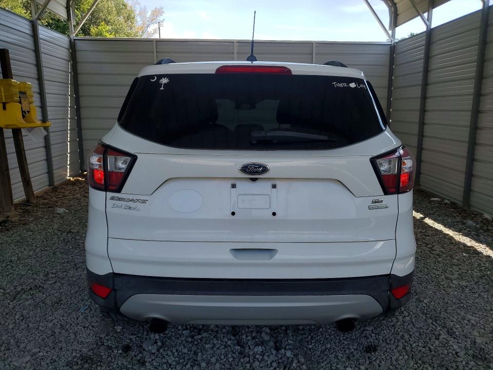Photo 6 from auction – 2018 FORD ESCAPE with VIN 1FMCU0GD7JUC10790
