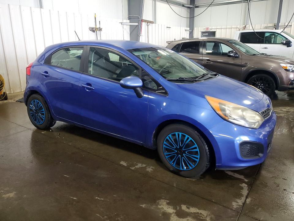 Photo 4 from auction – 2013 KIA RIO 5-DOOR with VIN KNADN5A35D6126041
