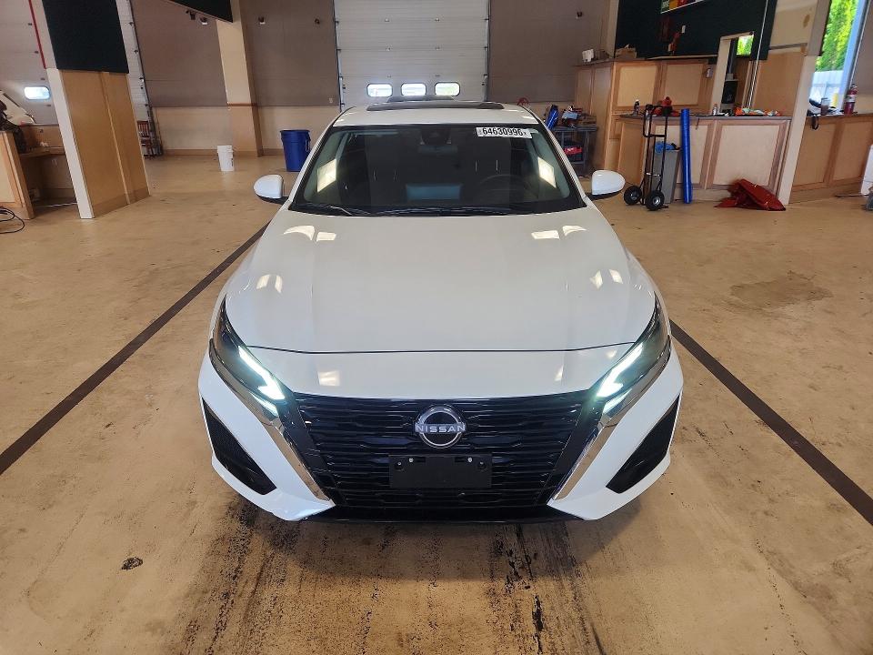 Photo 5 from auction – 2025 NISSAN ALTIMA with VIN 1N4BL4DV4SN386852