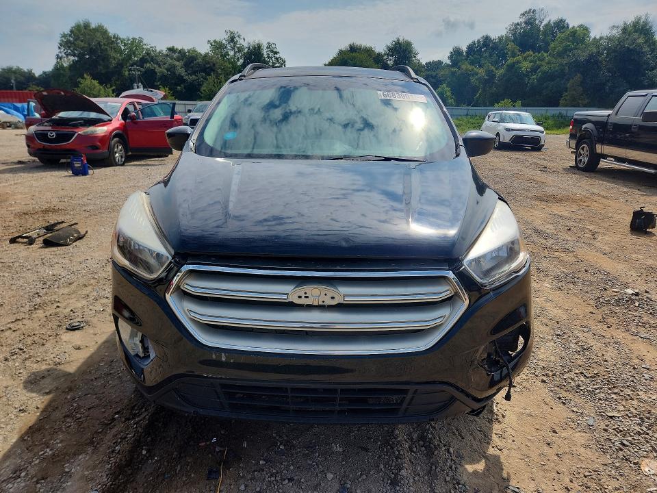 Photo 5 from auction – 2018 FORD ESCAPE with VIN 1FMCU0GD7JUD18455