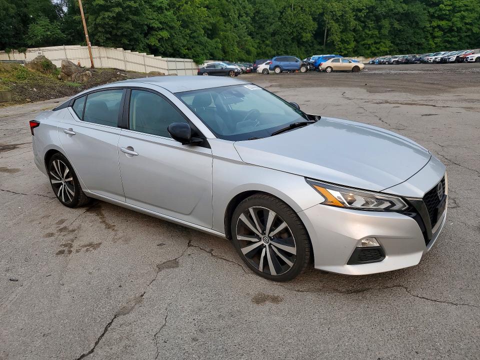Photo 4 from auction – 2020 NISSAN ALTIMA with VIN 1N4BL4CV3LC164396