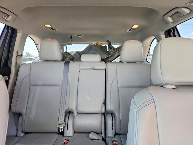 Фото 10 с аукциона – 2017 TOYOTA HIGHLANDER с VIN 5TDJZRFH5HS440641