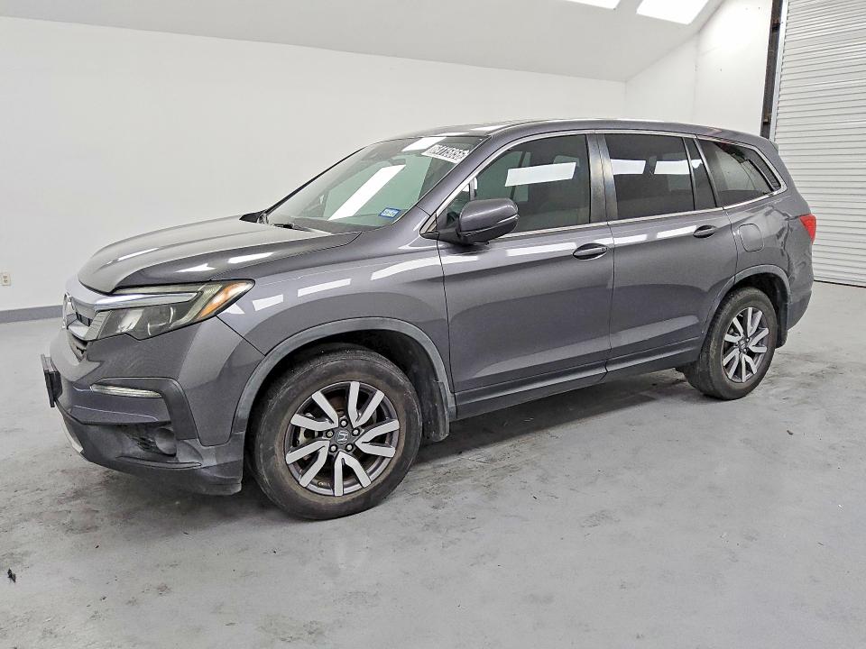 HONDA PILOT 2020 with VIN 5FNYF5H51LB011027 - Photo from auction