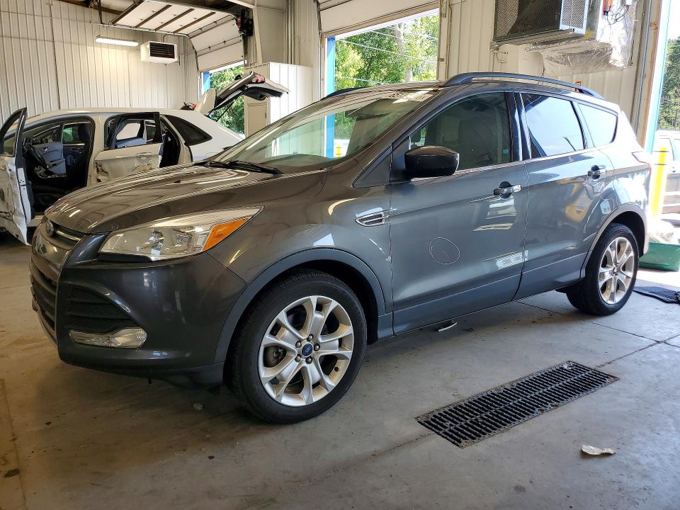 FORD ESCAPE 2016 with VIN 1FMCU9G94GUA62624 - Photo from auction