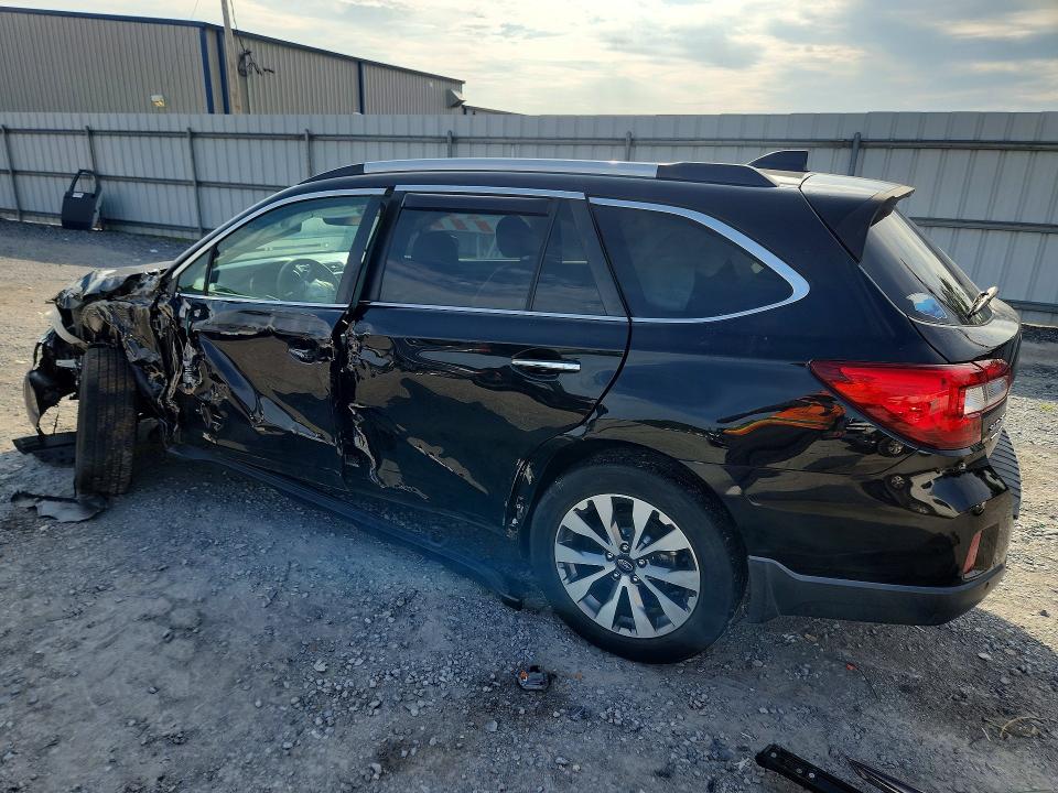 Photo 2 from auction – 2017 SUBARU OUTBACK with VIN 4S4BSATC9H3421106