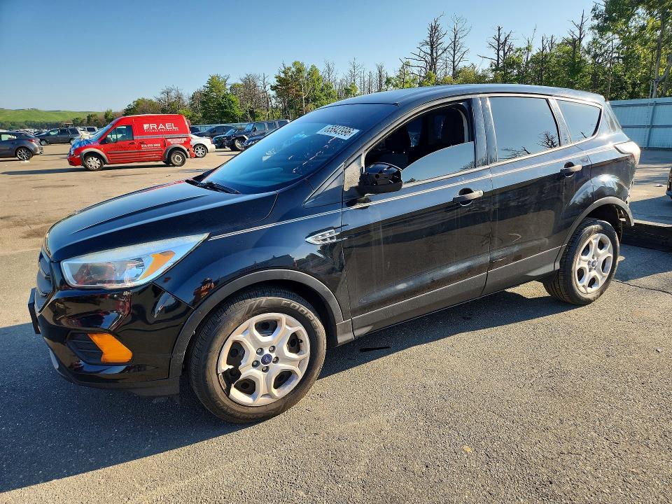 FORD ESCAPE 2017 with VIN 1FMCU0F7XHUB34634 - Photo from auction