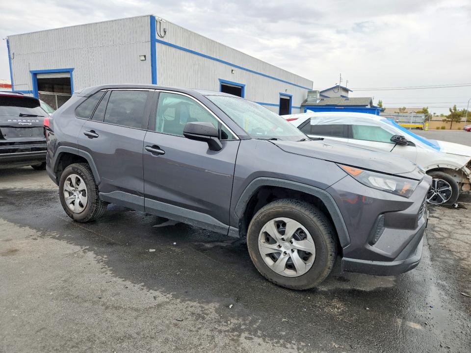 Photo 4 from auction – 2022 TOYOTA RAV4 with VIN 2T3H1RFV1NW190191