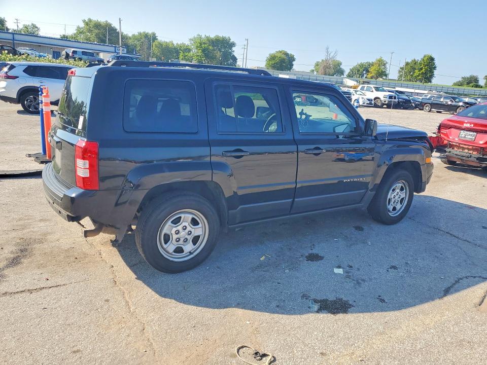 Photo 3 from auction – 2017 JEEP PATRIOT with VIN 1C4NJPBA8HD158446