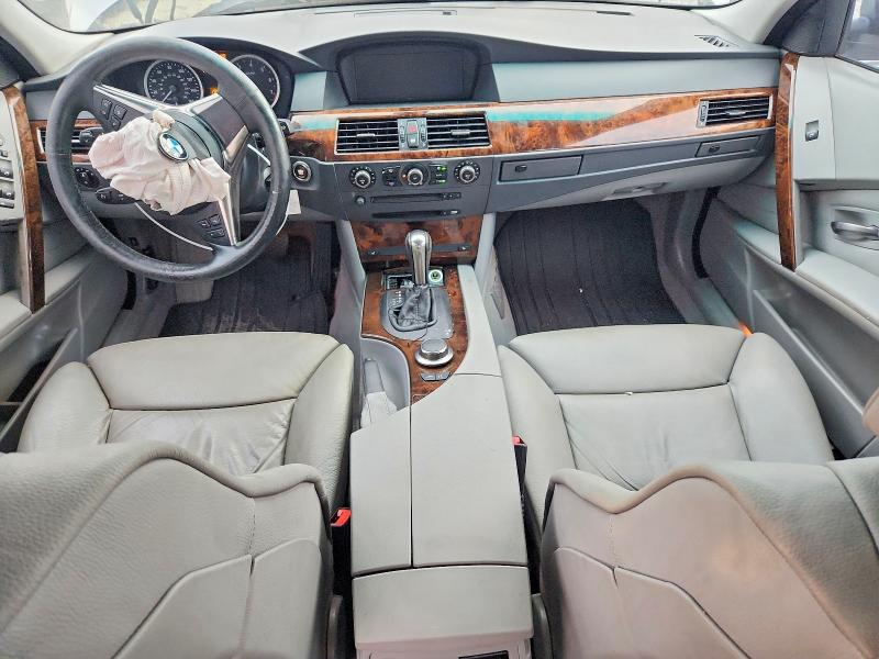 Photo 8 from auction – 2007 BMW 530 with VIN WBANE73577CM53285