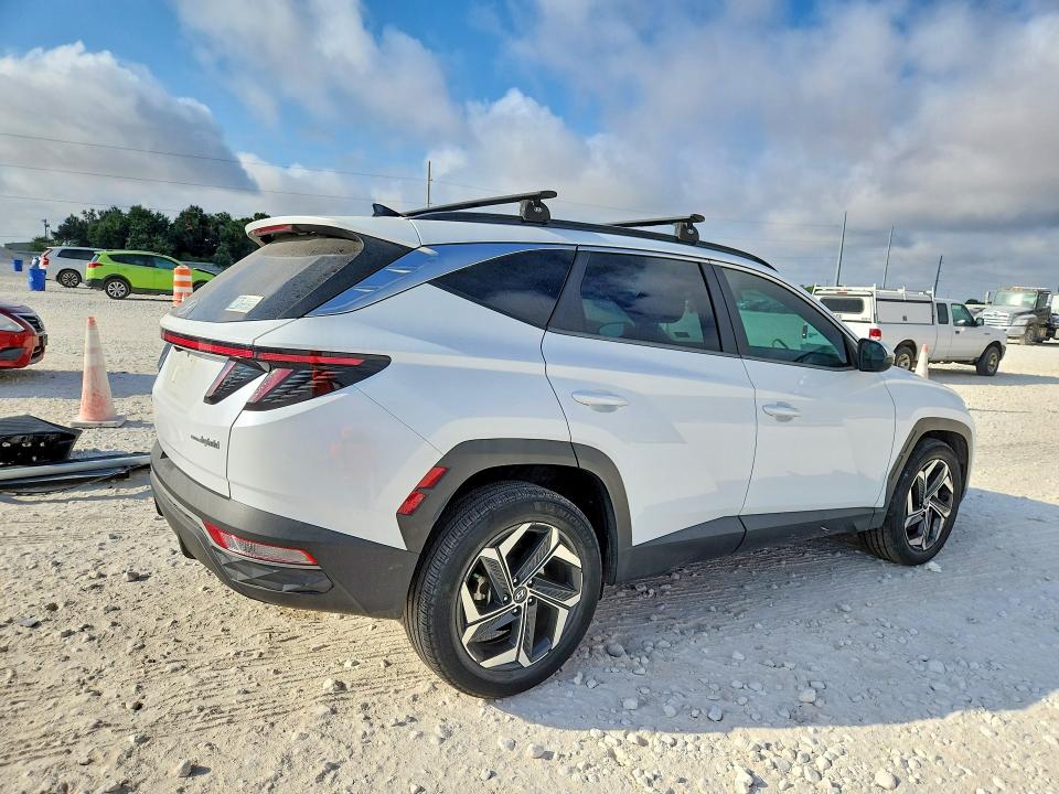 Photo 3 from auction – 2022 HYUNDAI TUCSON with VIN KM8JFCA11NU044077
