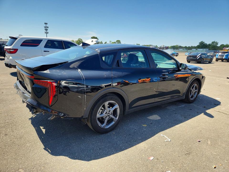 Foto 3 de la subasta – 2025 KIA K4 con VIN 3KPFT4DE4SE101714