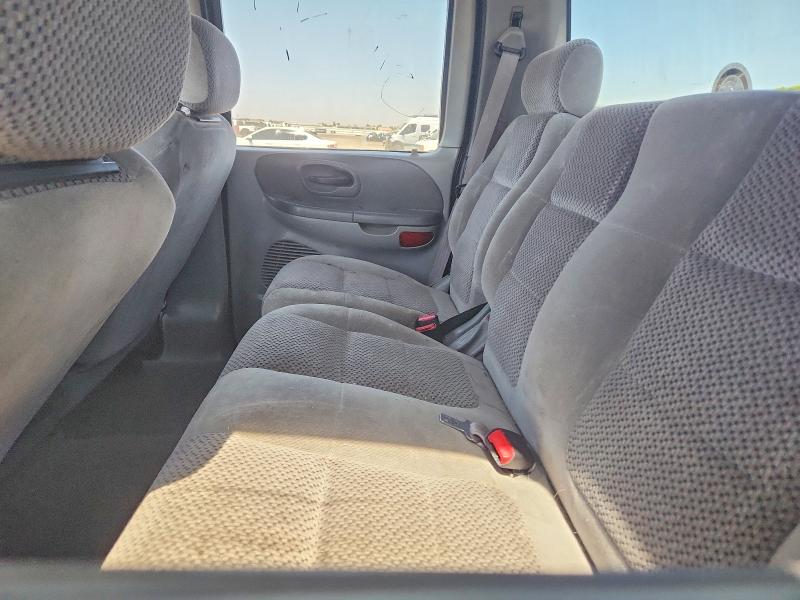 Photo 10 from auction – 2001 FORD F150 with VIN 1FTRW08L31KC53128