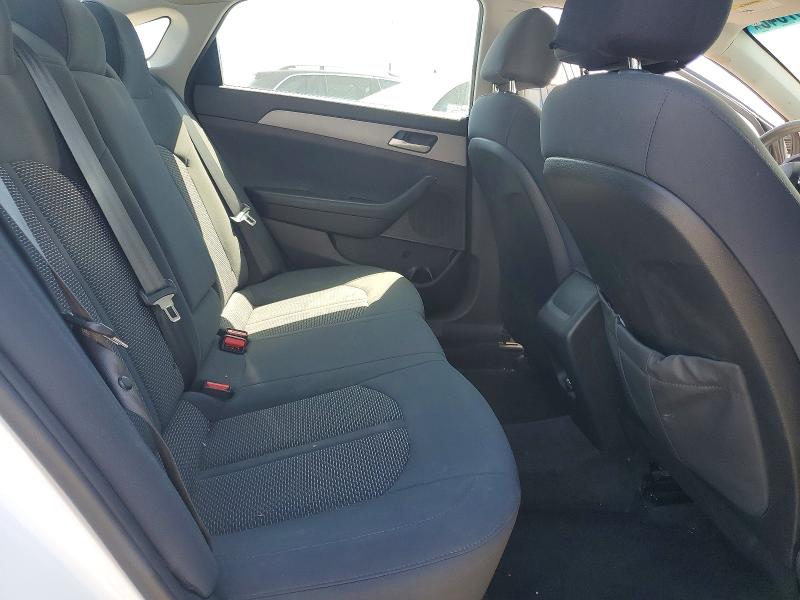 Photo 10 from auction – 2019 HYUNDAI SONATA with VIN 5NPE24AF4KH730090