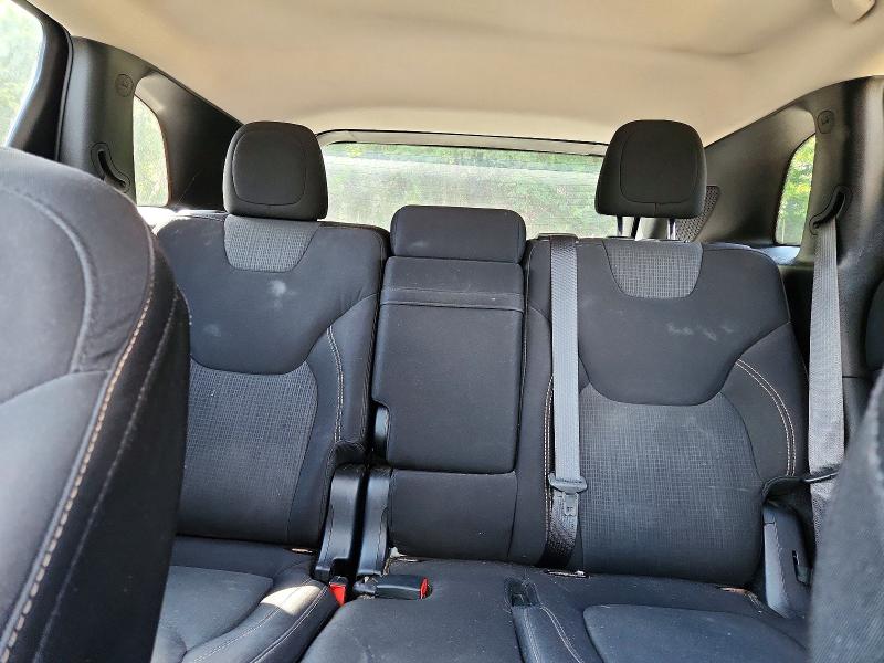 Foto 10 de la subasta – 2015 JEEP CHEROKEE con VIN 1C4PJMCS0FW565032