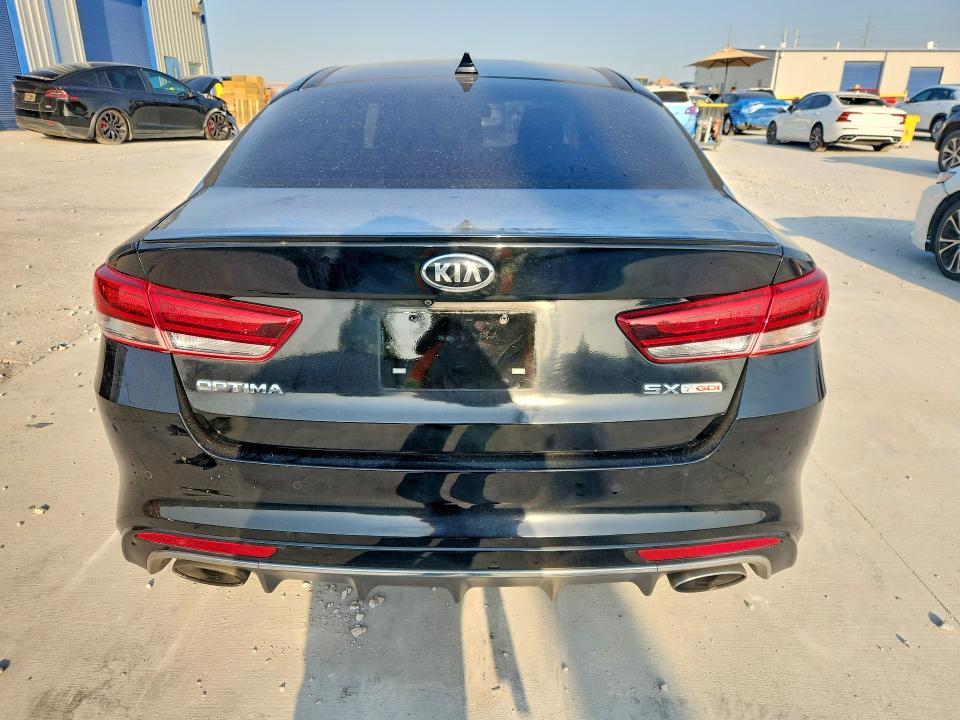 Photo 6 from auction – 2018 KIA OPTIMA with VIN 5XXGW4L26JG239733