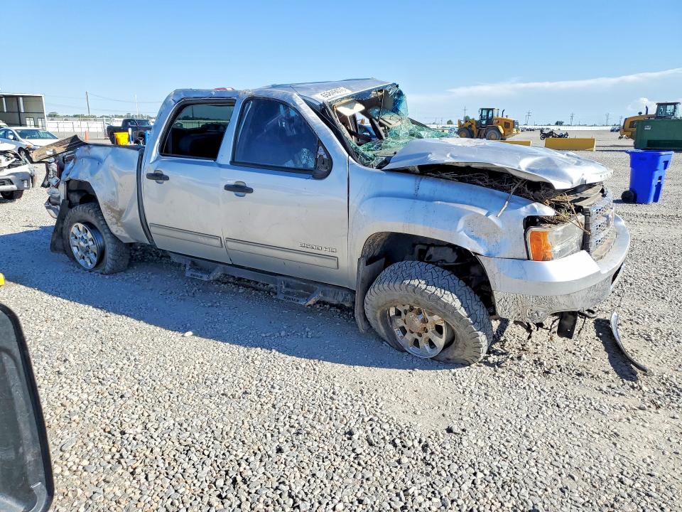 Photo 4 from auction – 2012 GMC SIERRA with VIN 1GT120C8XCF141160