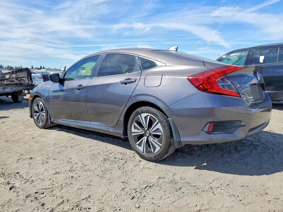 Photo 2 from auction – 2018 HONDA CIVIC with VIN JHMFC1F78JX022119