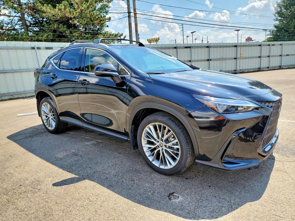 Photo 4 from auction – 2025 LEXUS NX with VIN 2T2GGCEZ0SC066474