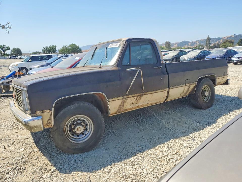 GMC C2500 1985 with VIN 1GTGC24J1FJ510767 - Photo from auction