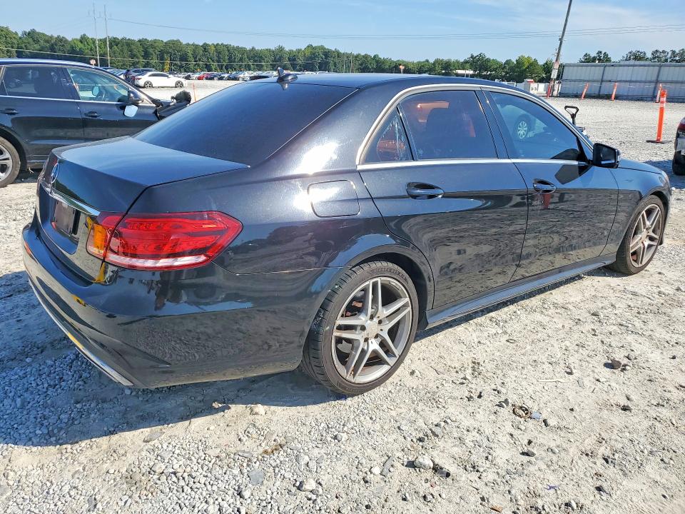 Photo 3 from auction – 2016 MERCEDES-BENZ E with VIN WDDHF5KB6GB253230