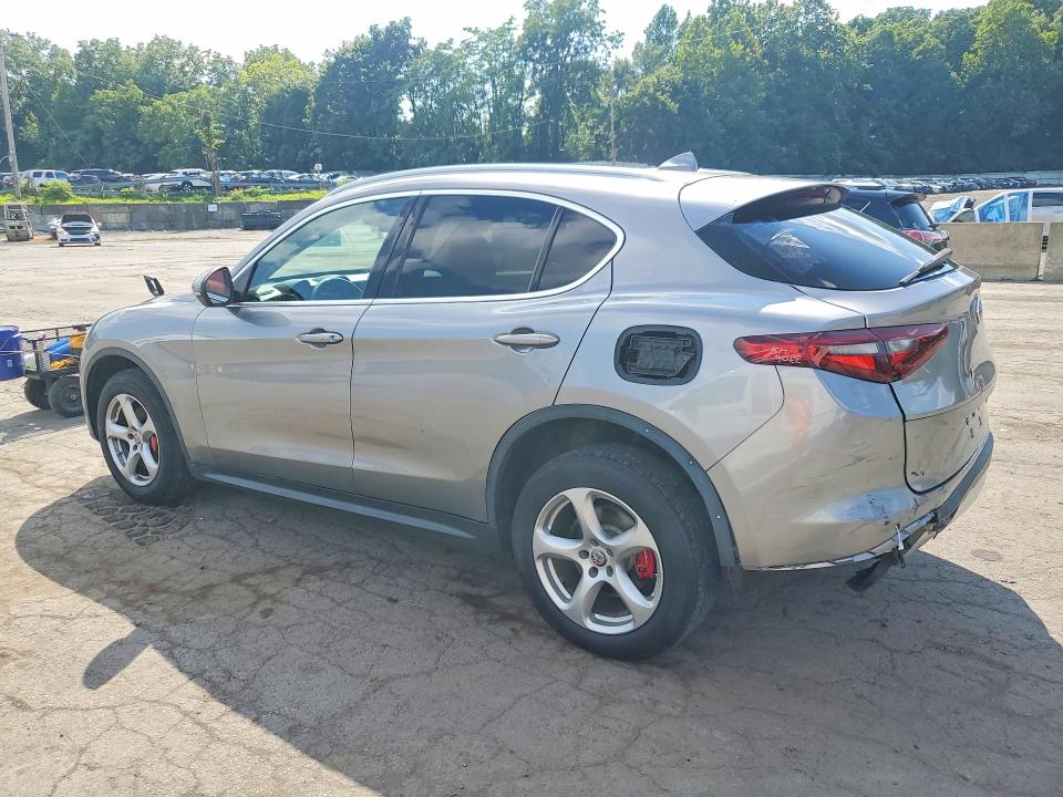 Photo 2 from auction – 2018 ALFA ROMEO STELVIO with VIN ZASFAKAN1J7B83521