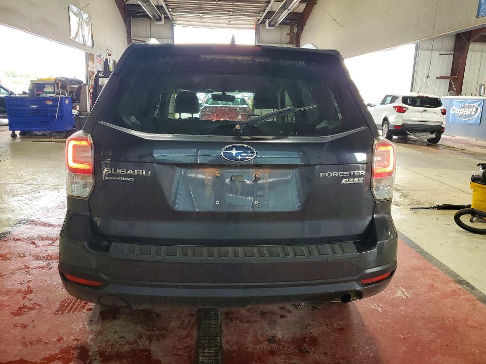 Photo 6 from auction – 2017 SUBARU FORESTER with VIN JF2SJAEC2HH453081