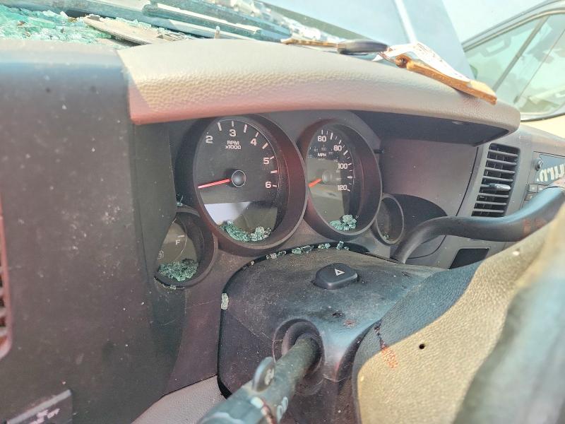 Photo 9 from auction – 2008 CHEVROLET SILVERADO with VIN 1GCEK14C48Z267241