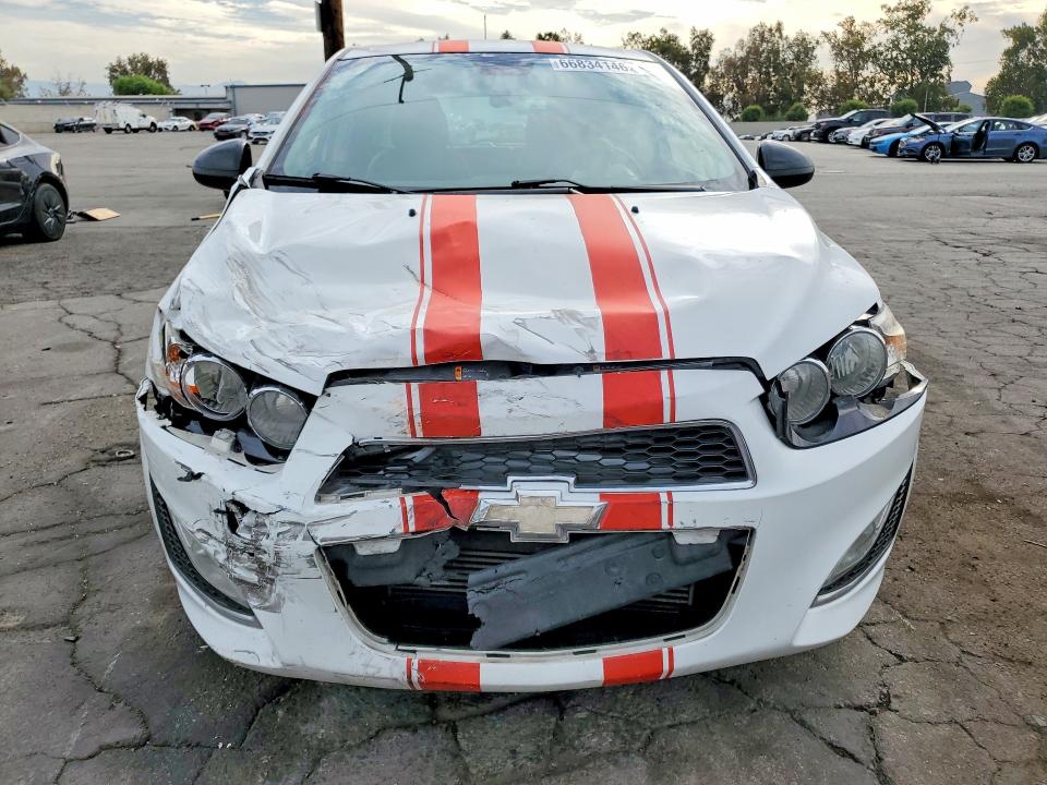 Photo 5 from auction – 2013 CHEVROLET SONIC with VIN 1G1JH6SB9D4146113