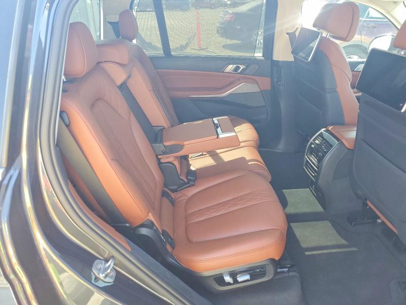 Photo 11 from auction – 2019 BMW X7 with VIN 5UXCW2C59KLB43790