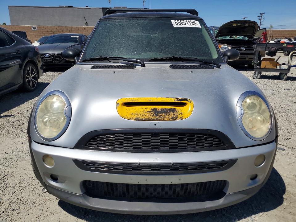 Photo 5 from auction – 2005 MINI COOPER with VIN WMWRE33565TG97570