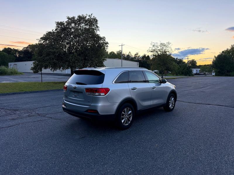 Photo 4 from auction – 2016 KIA SORENTO with VIN 5XYPGDA30GG081242
