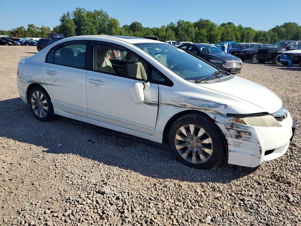 Photo 4 from auction – 2011 HONDA CIVIC with VIN 19XFA1F8XBE014041