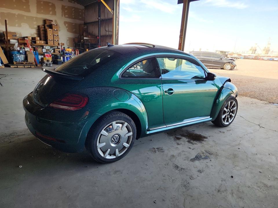 صورة رقم 3 من المزاد - 2017 VOLKSWAGEN BEETLE مع VIN 3VWJ17AT2HM618655