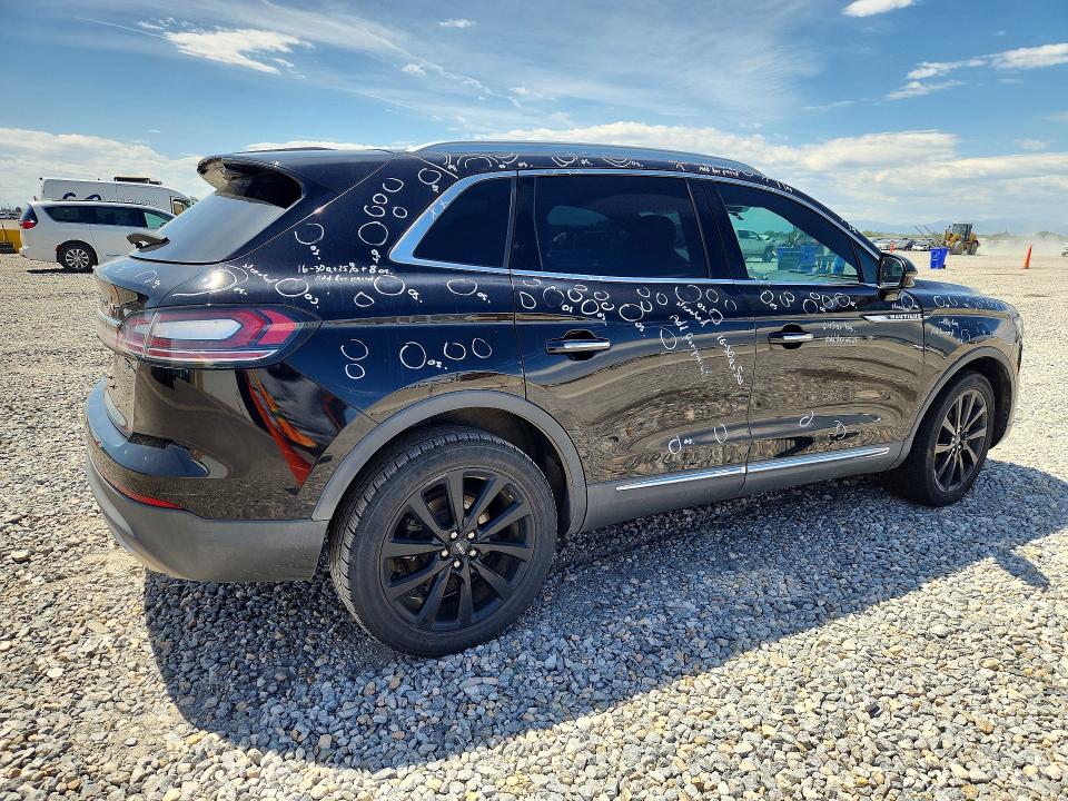 Снимка 3 от търг – 2020 LINCOLN NAUTILUS с VIN 2LMPJ8K9XLBL23531