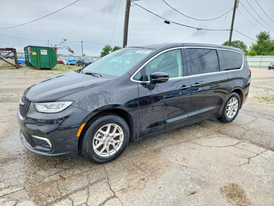 CHRYSLER PACIFICA 2024 with VIN 2C4RC1BG3RR179880 - Photo from auction