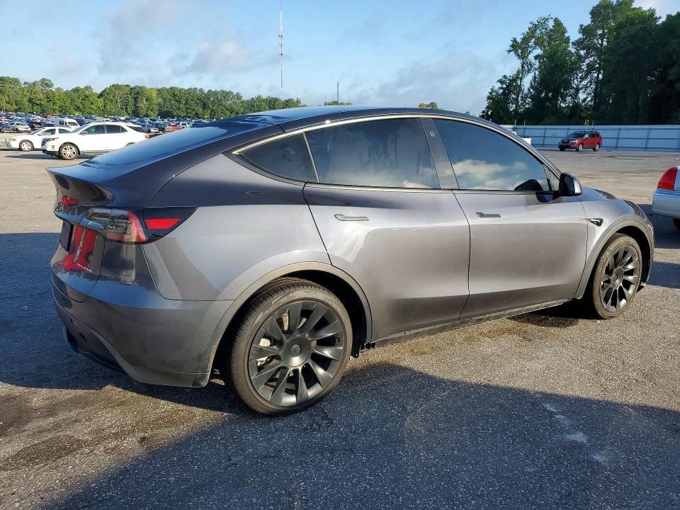 Photo 3 from auction – 2021 TESLA MODEL Y with VIN 5YJYGDEE9MF254453