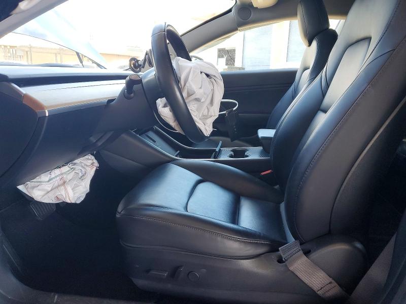 Photo 7 from auction – 2018 TESLA MODEL 3 with VIN 5YJ3E1EA4JF075857