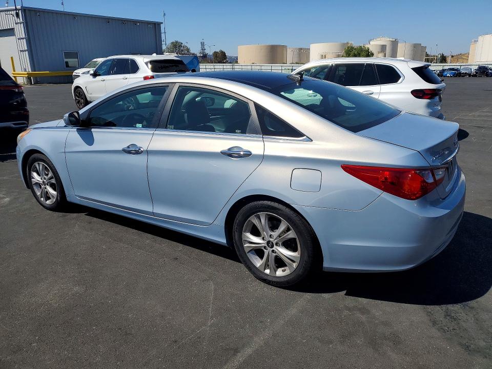 Photo 2 from auction – 2013 HYUNDAI SONATA with VIN 5NPEC4AC7DH613643