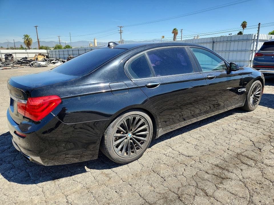 Photo 3 from auction – 2012 BMW 740 with VIN WBAKB4C58CC575688