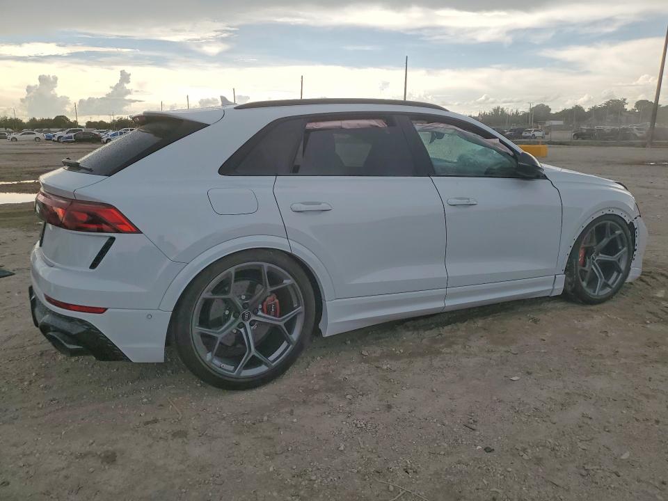 Photo 3 from auction – 2026 AUDI RS Q8 with VIN WU1ARBF14TD002162