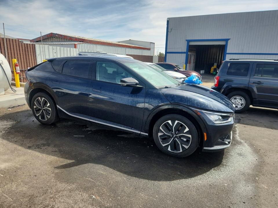 Photo 4 from auction – 2023 KIA EV6 with VIN KNDC34LA6P5149669