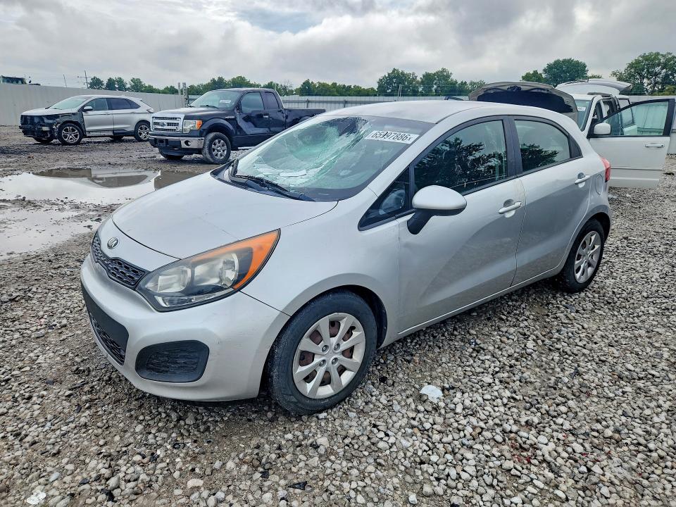 KIA RIO 2015 with VIN KNADM5A39F6447960 - Photo from auction