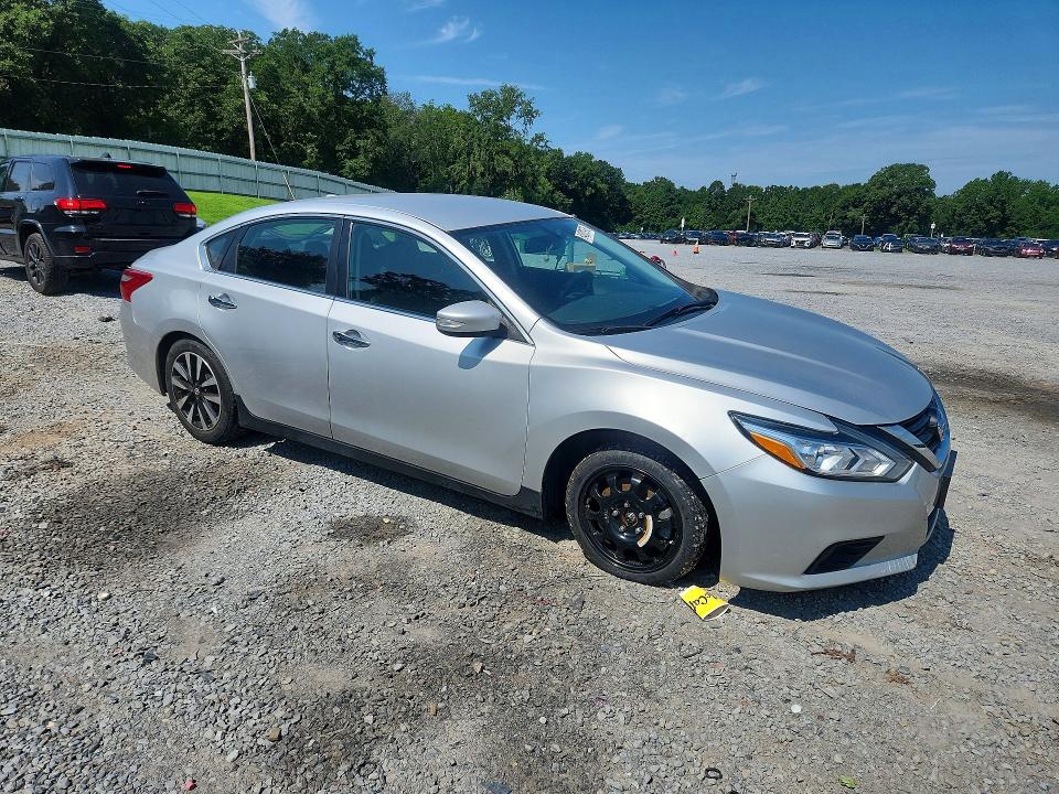 Photo 4 from auction – 2018 NISSAN ALTIMA with VIN 1N4AL3AP6JC241432
