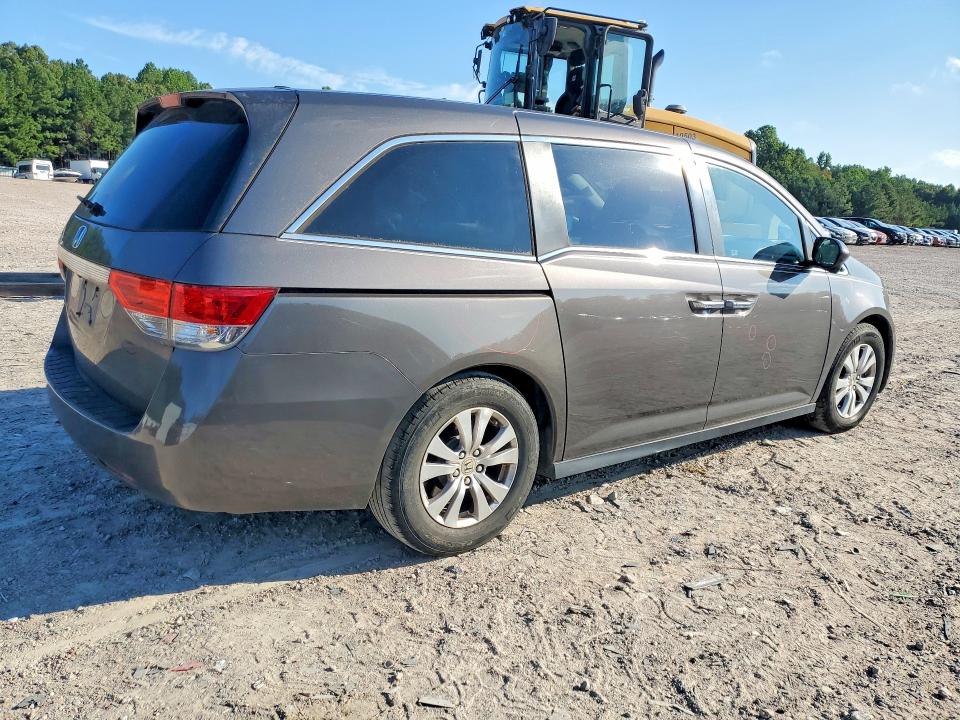 Photo 3 from auction – 2014 HONDA ODYSSEY with VIN 5FNRL5H64EB126794