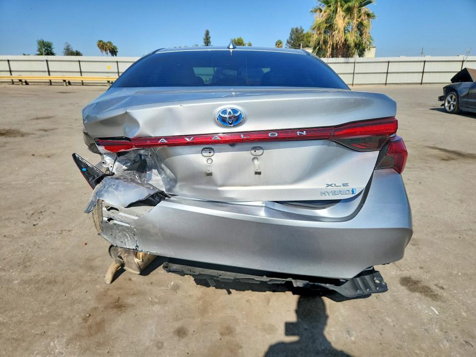 Photo 6 from auction – 2021 TOYOTA AVALON with VIN 4T1AA1AB7MU006525